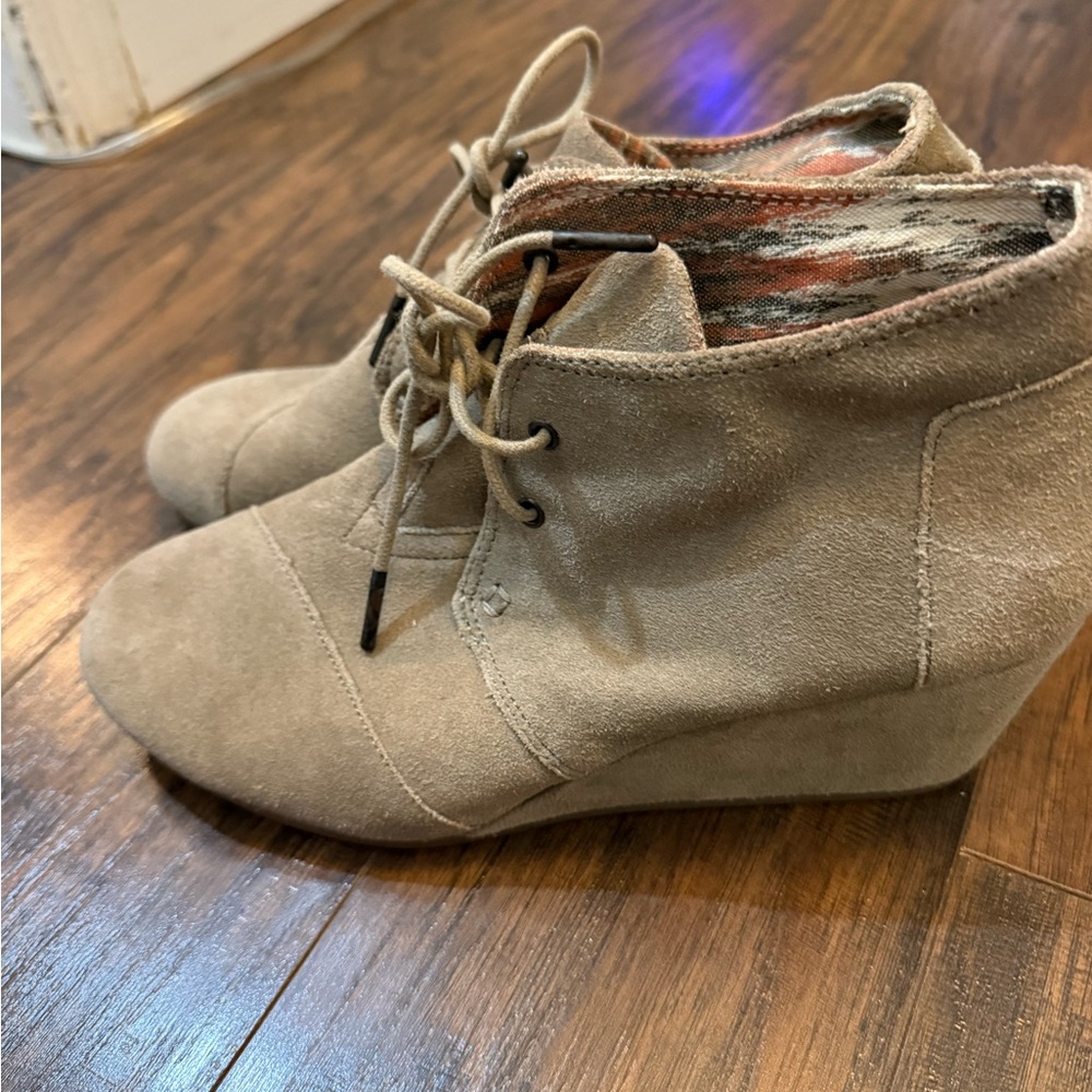 Women's Toms Taupe Wedge Ankle Boots